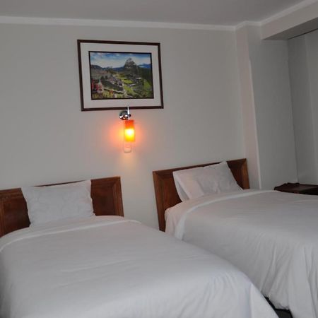 Cesar'S Hotel Peru Puno Buitenkant foto